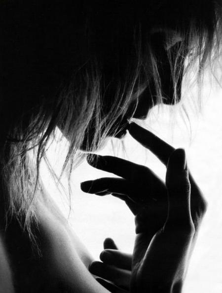 Je t'en veux tellement, au fond de moi ...